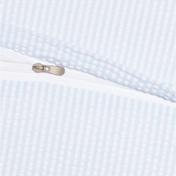 Aqua SEERSUCKER DECO 2 SHAMS - Picture 2 of 4